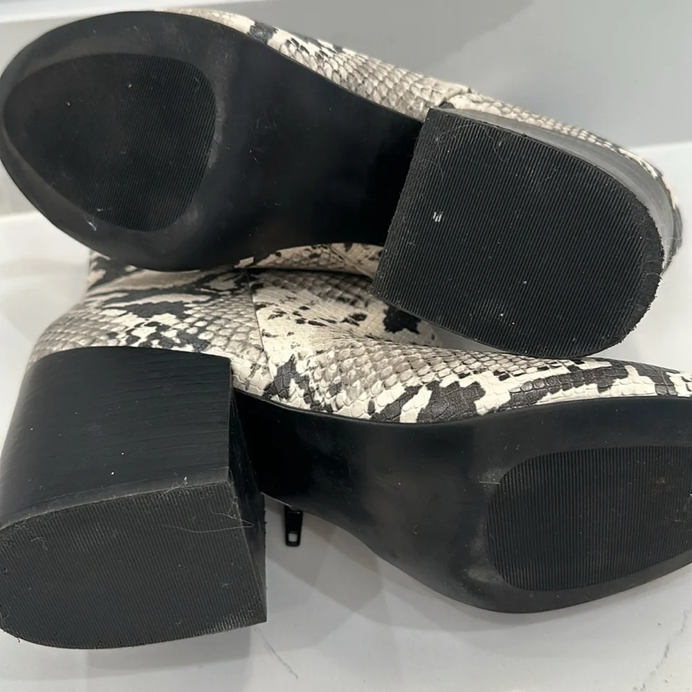 Madden girl boots, 3 inch heal, reptile, black, gray, and cream. Smoke free home